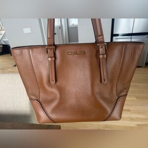 Michael Kors Aria Leather tote bag